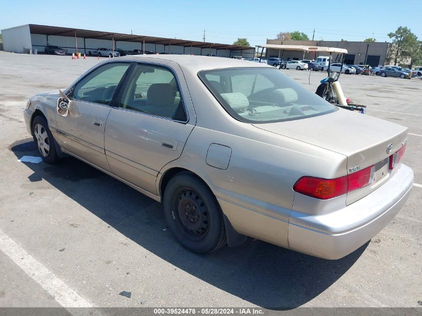 2000 Toyota Camry Le VIN: JT2BG22K7Y0526323 Lot: 39524478