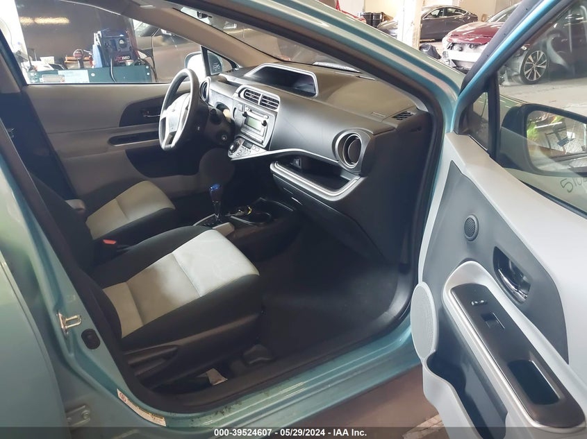 2014 Toyota Prius C Two VIN: JTDKDTB33E1081311 Lot: 39524607