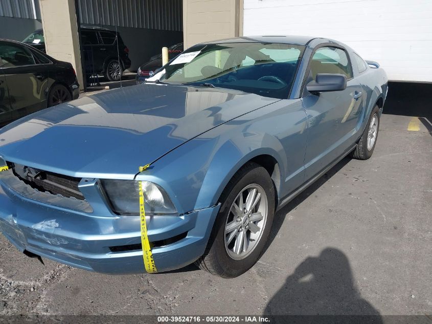 2005 Ford Mustang V6 Deluxe/V6 Premium VIN: 1ZVFT80NX55158445 Lot: 39524716