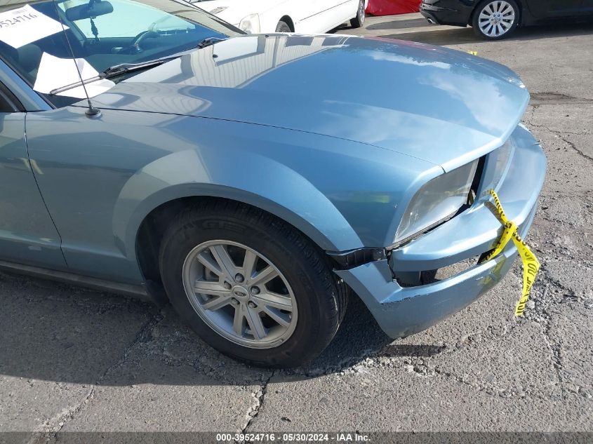 2005 Ford Mustang V6 Deluxe/V6 Premium VIN: 1ZVFT80NX55158445 Lot: 39524716