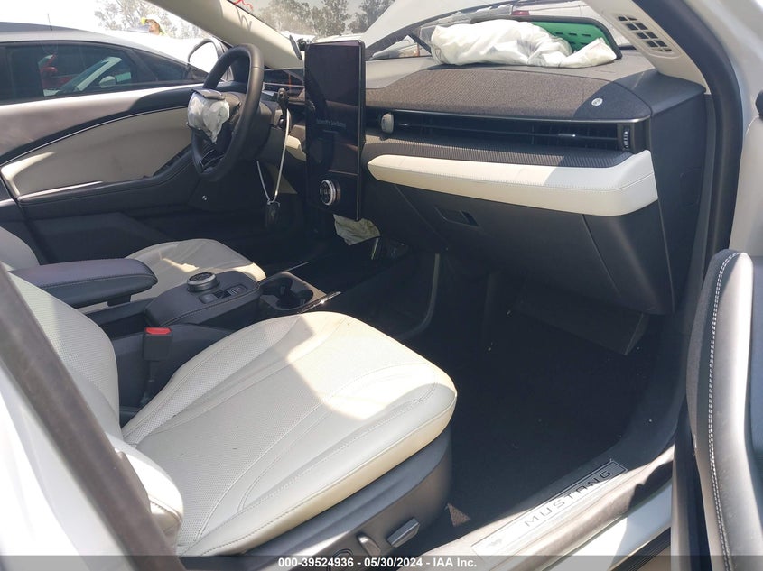 2023 Ford Mustang Mach-E Premium VIN: 3FMTK3RM5PMA32170 Lot: 39524936