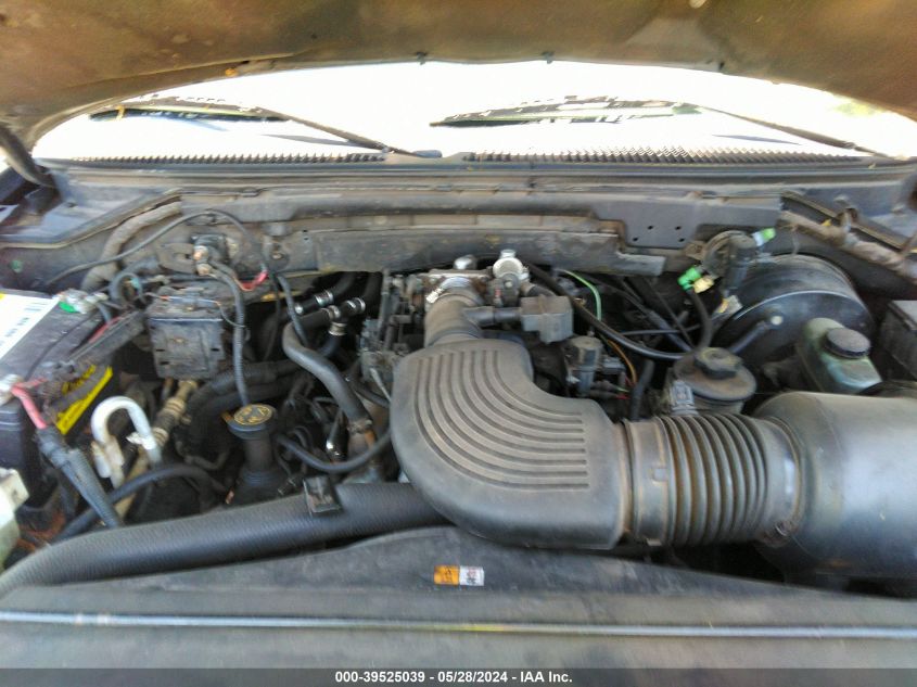 2001 Ford Expedition Xlt VIN: 1FMRU15WX1LA63472 Lot: 39525039