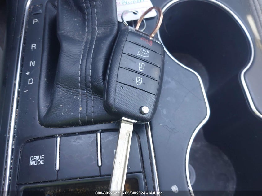 2016 Kia Sorento 2.4L Lx VIN: 5XYPG4A38GG009592 Lot: 39525273