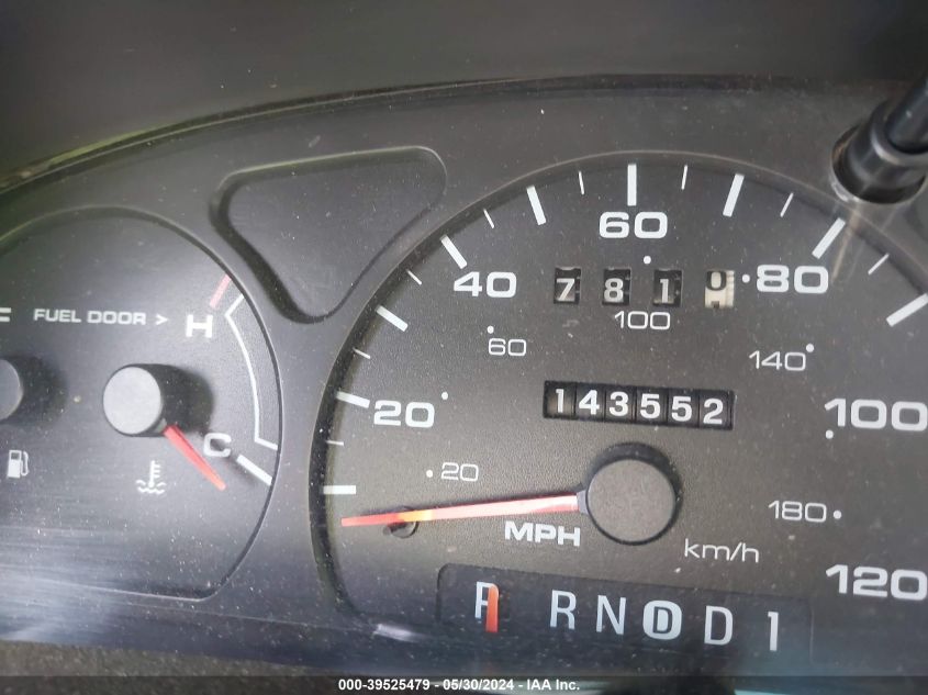 2000 Ford Taurus VIN: 1FAFPSS2XYA156281 Lot: 39525479