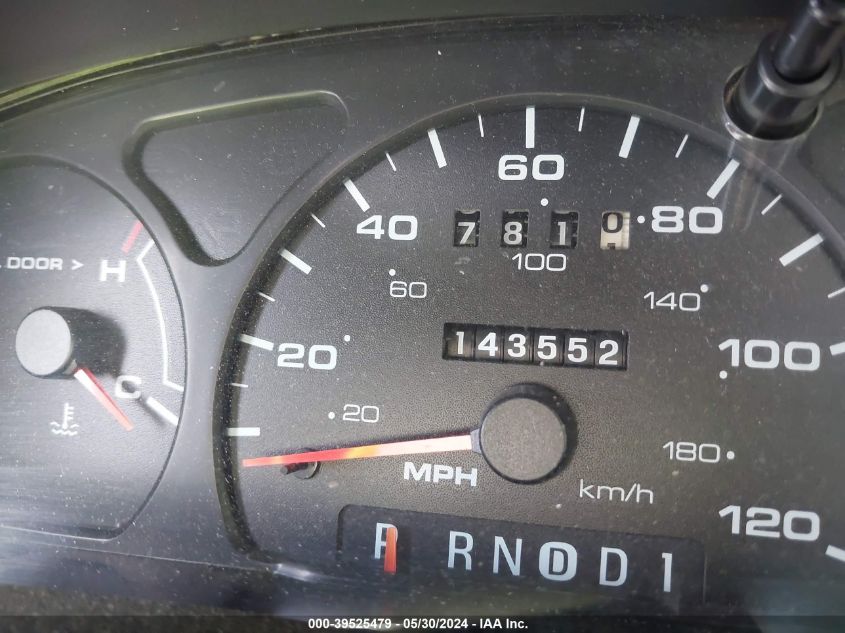 2000 Ford Taurus VIN: 1FAFPSS2XYA156281 Lot: 39525479