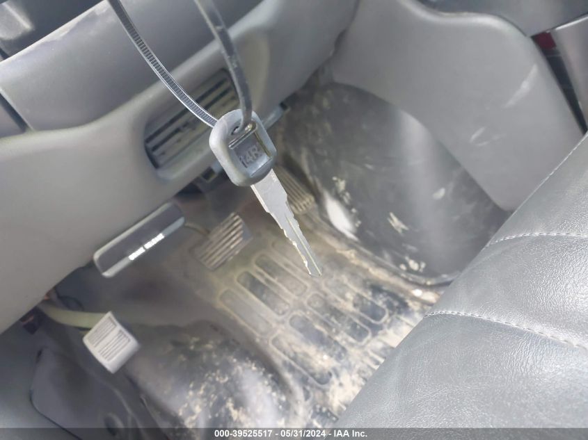 2002 GMC Savana Standard VIN: 1GKFG15M221234133 Lot: 39525517