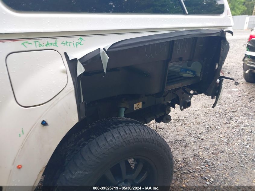 2015 Toyota Tacoma Base V6 VIN: 3TMLU4EN2FM194095 Lot: 39525719