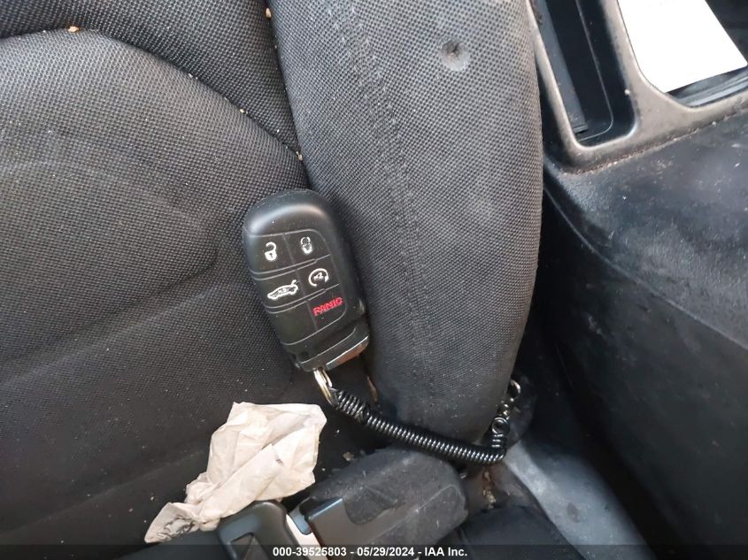 2018 Jeep Renegade Latitude 4X4 VIN: ZACCJBBB8JPJ38141 Lot: 39525803