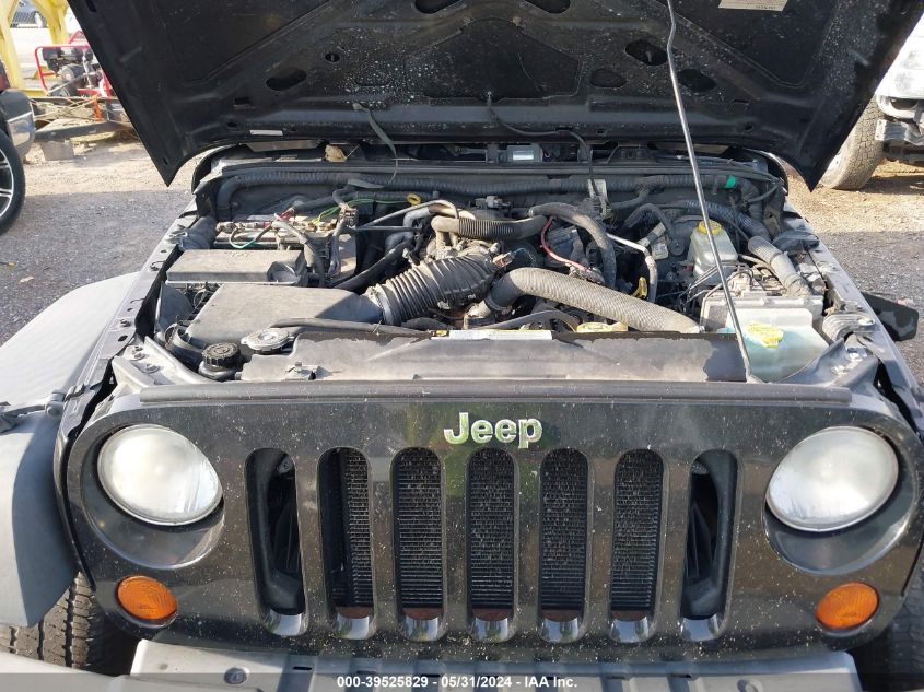 2007 Jeep Wrangler X VIN: 1J4FA24157L174154 Lot: 39525829