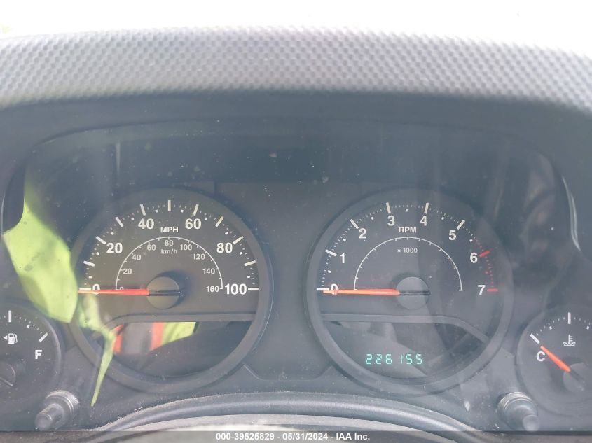 2007 Jeep Wrangler X VIN: 1J4FA24157L174154 Lot: 39525829