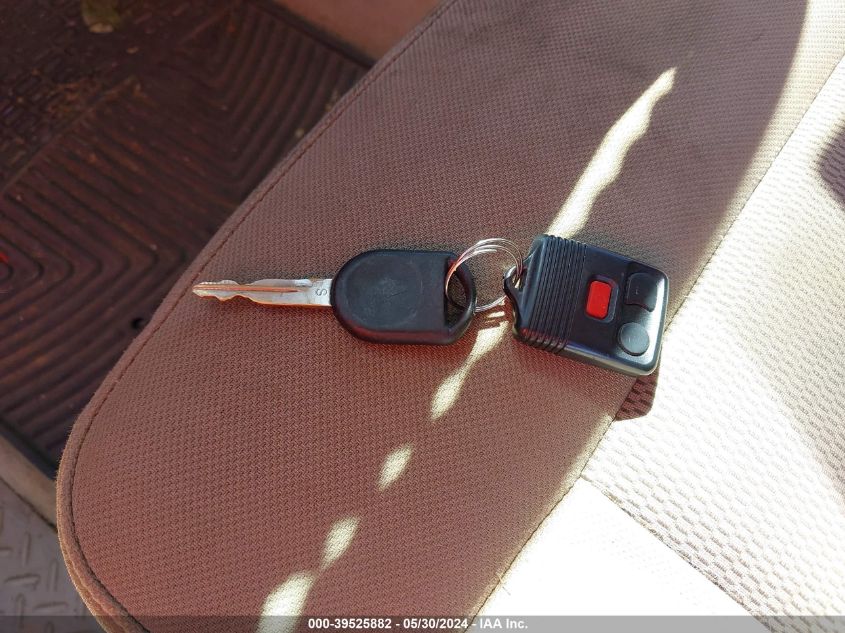 2005 Ford F-150 Stx/Xl/Xlt VIN: 1FTRX14W05FA02777 Lot: 39525882