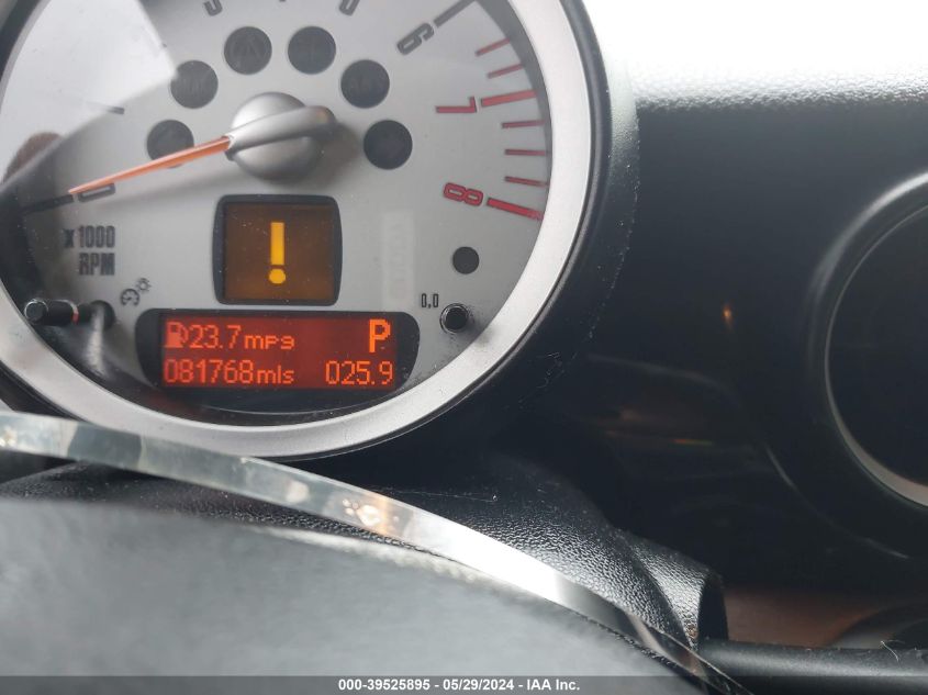 2010 Mini Cooper VIN: WMWMR3C52ATU98442 Lot: 39525895