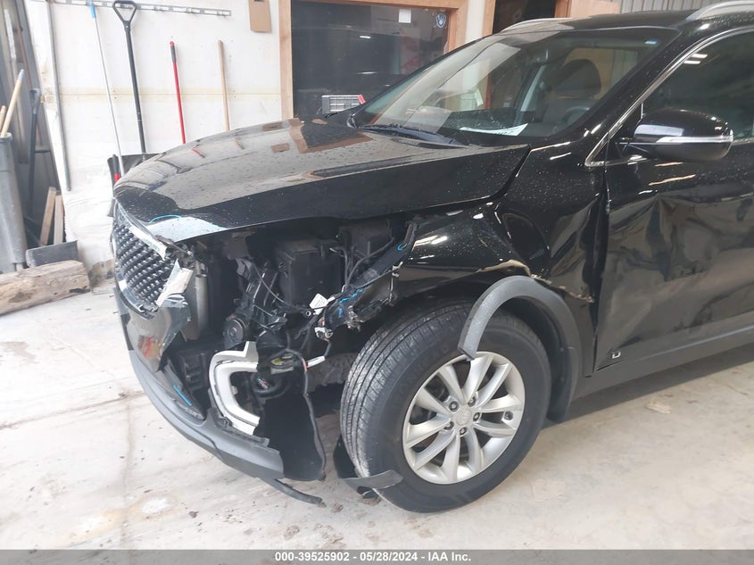 2018 Kia Sorento 2.4L Lx VIN: 5XYPGDA3XJG425280 Lot: 39525902