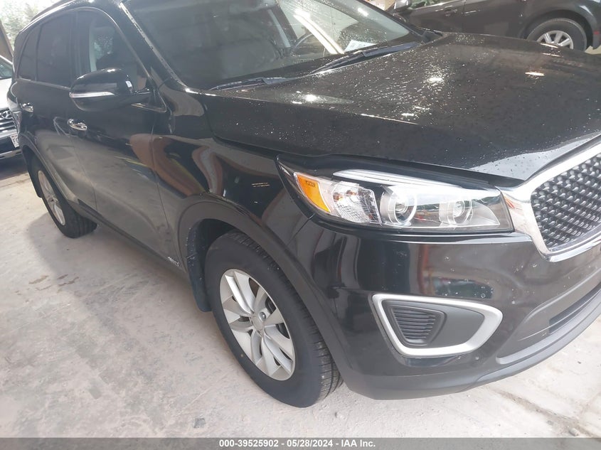 2018 Kia Sorento 2.4L Lx VIN: 5XYPGDA3XJG425280 Lot: 39525902