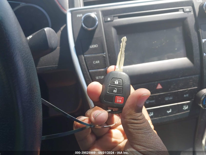 2016 Toyota Camry Se VIN: 4T1BF1FK7GU543513 Lot: 39525989