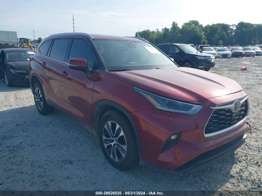 2021 TOYOTA HIGHLANDER XLE - 5TDGZRAH4MS527023