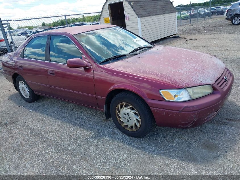 1998 Toyota Camry Le VIN: 4T1BG22K7WU830051 Lot: 39526190