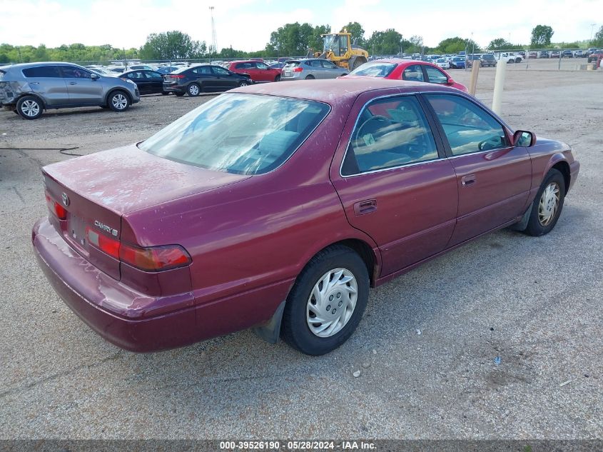 1998 Toyota Camry Le VIN: 4T1BG22K7WU830051 Lot: 39526190