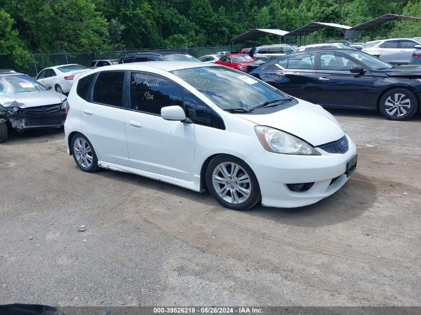 2011 Honda Fit Sport VIN: JHMGE8H64BS009586 Lot: 39526218