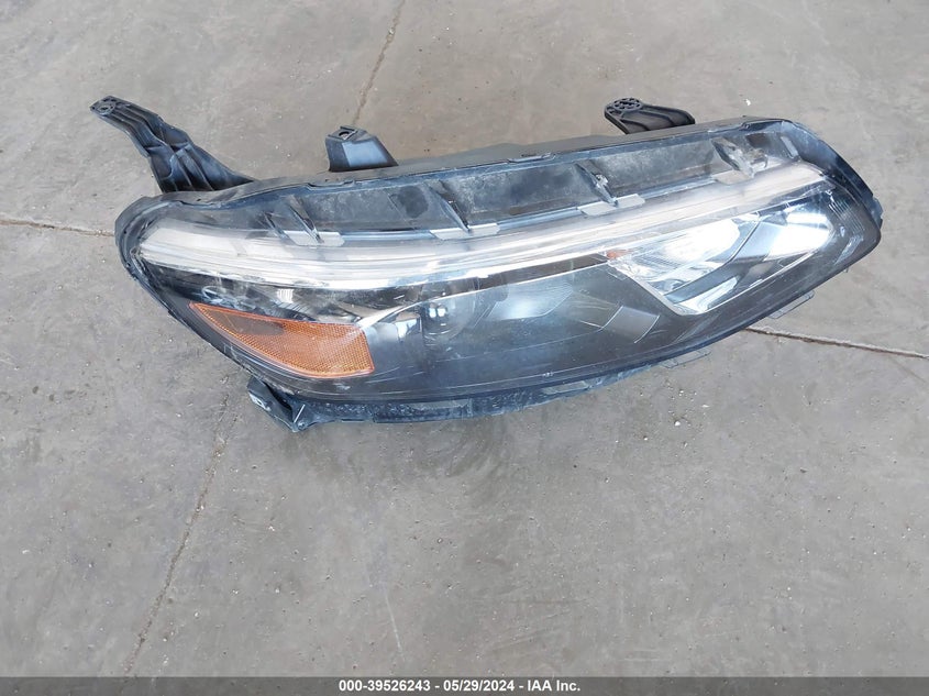 2018 Chevrolet Malibu Lt VIN: 1G1ZD5ST4JF174094 Lot: 39526243