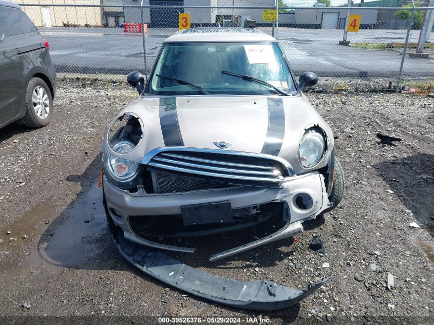 2013 Mini Hardtop Cooper VIN: WMWSU3C52DT372866 Lot: 39526376