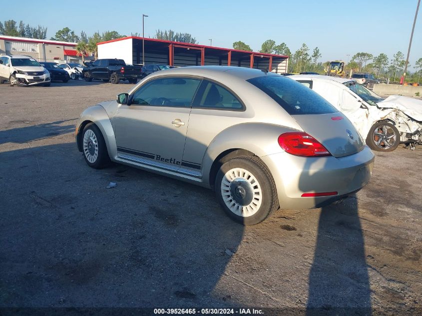 2013 Volkswagen Beetle 2.5L VIN: 3VWJX7AT1DM661232 Lot: 39526465