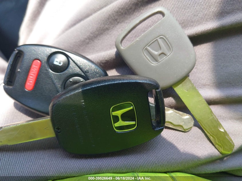 2008 Honda Odyssey Lx VIN: 5FNRL38258B085985 Lot: 39526649