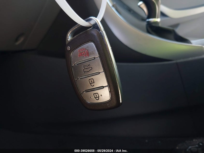 2014 Hyundai Elantra Limited VIN: KMHDH4AE0EU142114 Lot: 39526658