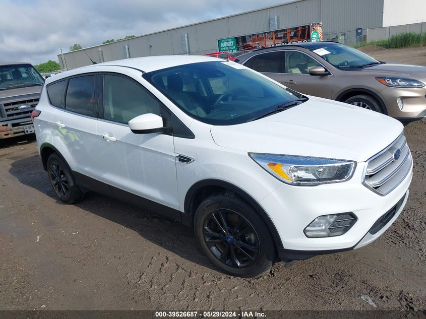 FORD ESCAPE SE 2019