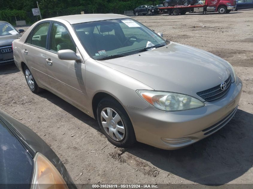 2002 Toyota Camry Le/Xle/Se VIN: 4T1BE32K82U598193 Lot: 39526819