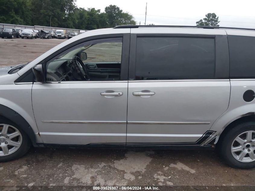 2010 Chrysler Town & Country Touring VIN: 2A4RR5D10AR143044 Lot: 39526987