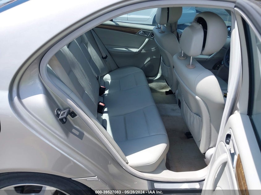 2007 Mercedes-Benz C 230 Sport VIN: WDBRF52H47A938169 Lot: 39527083