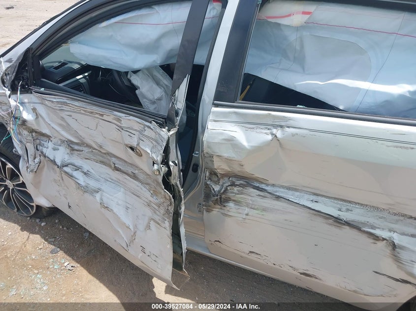 2015 Toyota Corolla S Plus VIN: 2T1BURHE0FC419238 Lot: 39527084