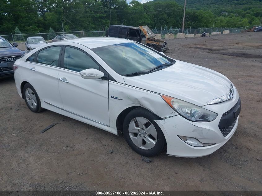 2011 Hyundai Sonata Hybrid VIN: KMHEC4A48BA005851 Lot: 39527108