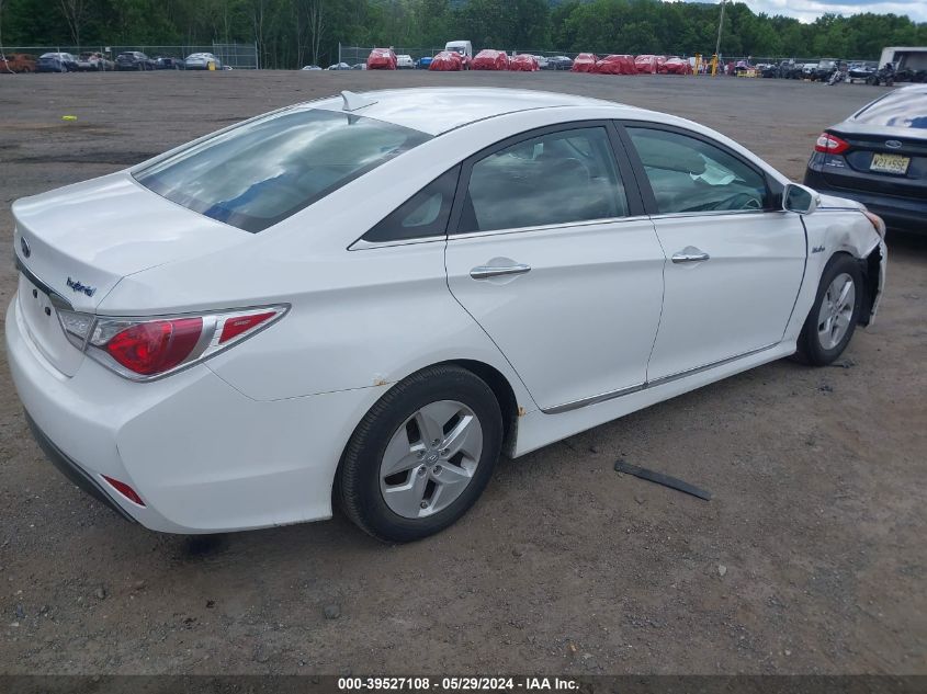 2011 Hyundai Sonata Hybrid VIN: KMHEC4A48BA005851 Lot: 39527108