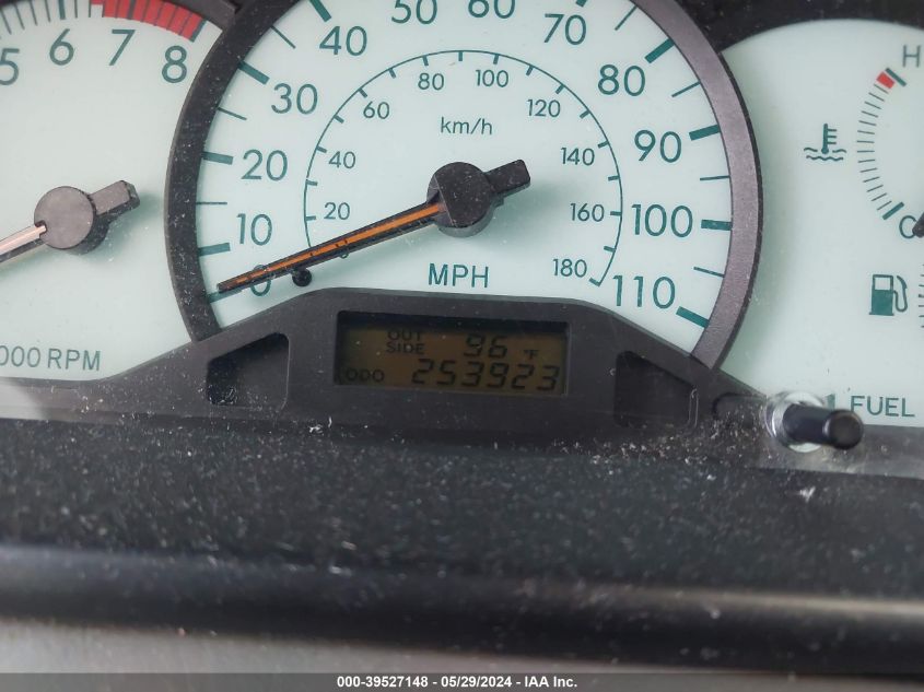 2004 Toyota Corolla Le VIN: 2T1BR32E74C300624 Lot: 39527148