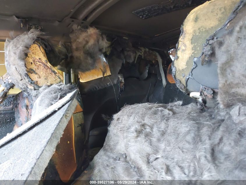 2009 Dodge Challenger R/T VIN: 2B3LJ54T29H588604 Lot: 39527196