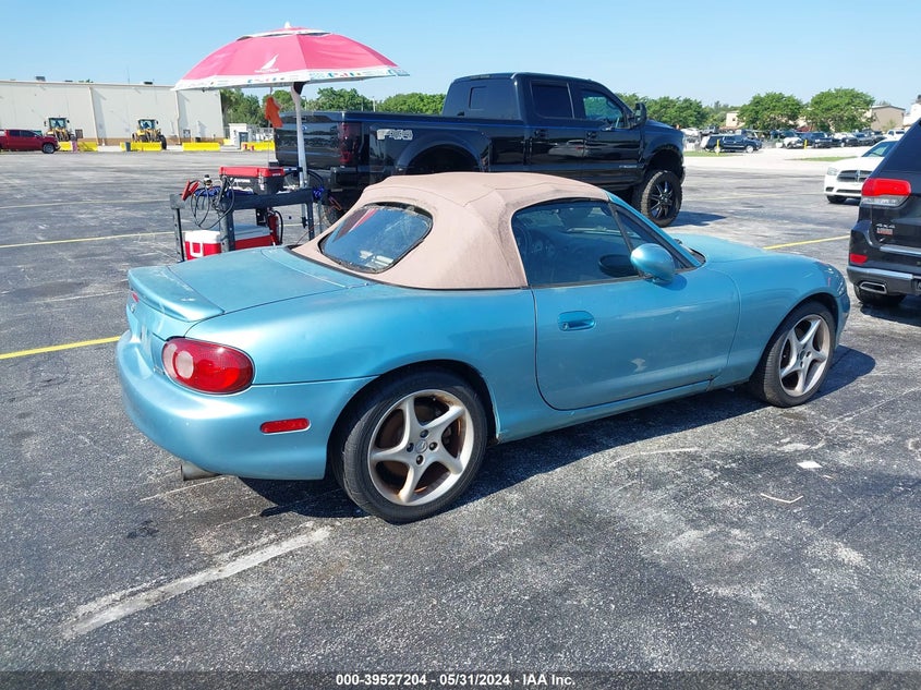 2001 Mazda Mx-5 Miata Ls/Special Edition VIN: JM1NB353010211799 Lot: 39527204