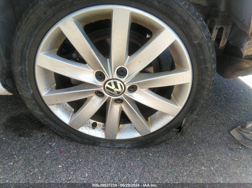 2013 Volkswagen Jetta Sportwagen 2.0L Tdi VIN: 3VWML7AJ3DM684700 Lot: 39527239