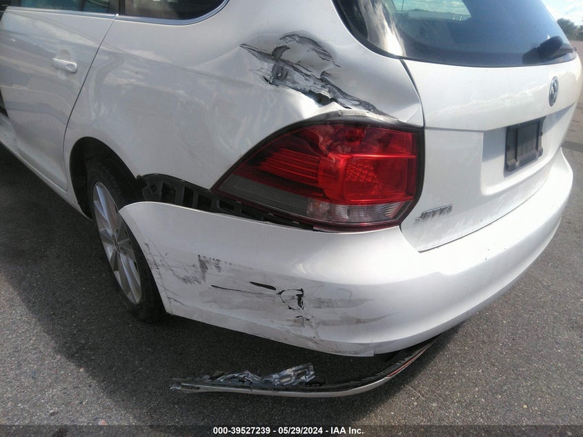 2013 Volkswagen Jetta Sportwagen 2.0L Tdi VIN: 3VWML7AJ3DM684700 Lot: 39527239