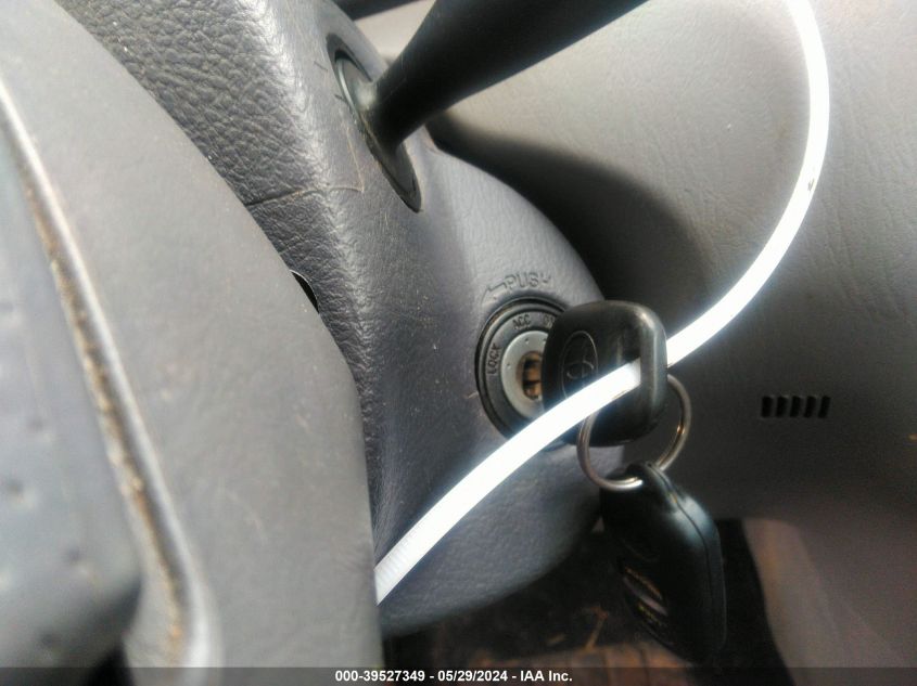 2005 Toyota Corolla Le VIN: 2T1BR32E05C451127 Lot: 39527349