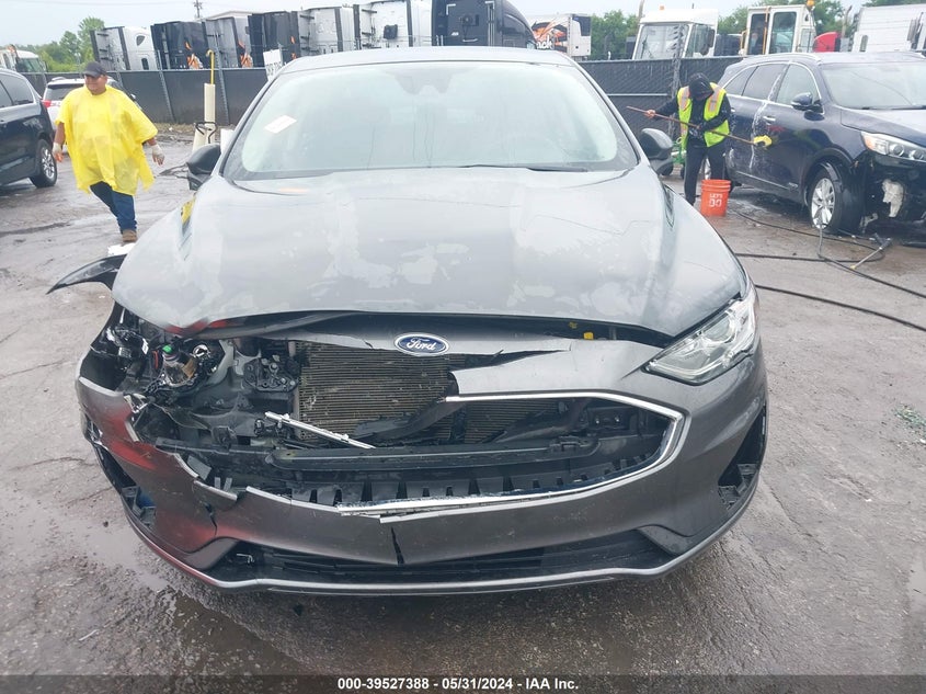 3FA6P0HD8LR111970 2020 Ford Fusion Se