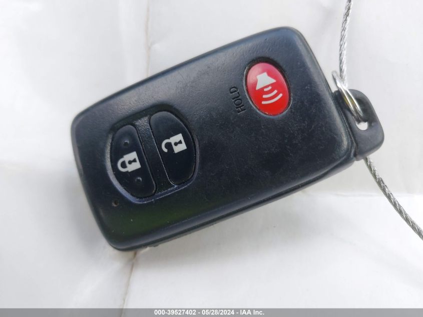 2015 Toyota Prius Two VIN: JTDKN3DU2F0406542 Lot: 39527402