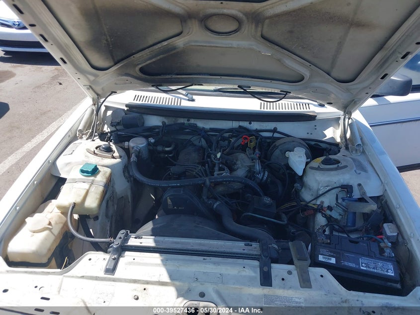 1991 Volvo 240 VIN: YV1AA8845M1453841 Lot: 39527436