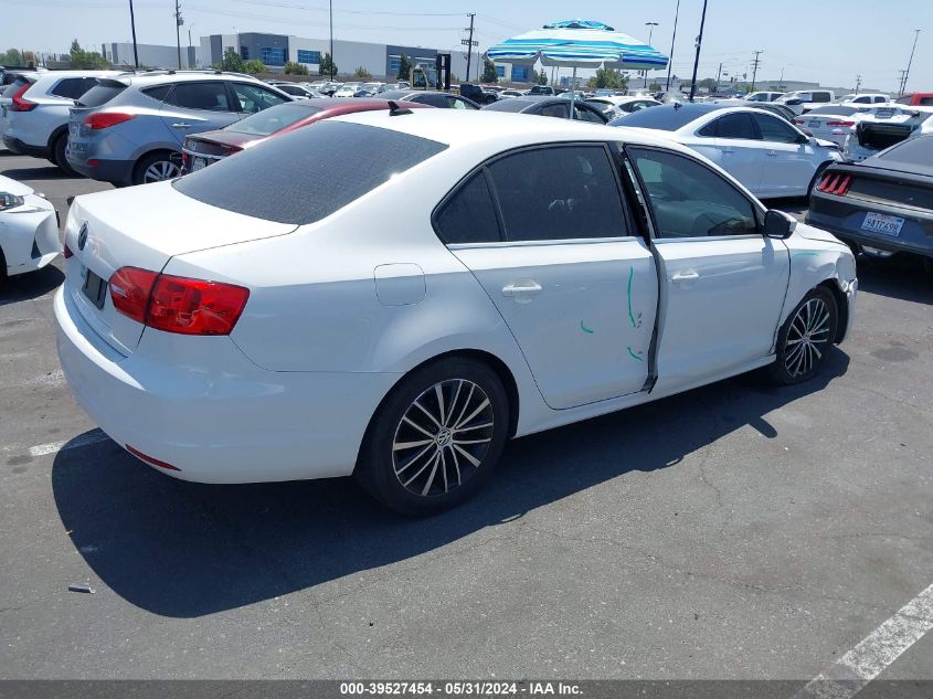 2012 Volkswagen Jetta 2.5L Sel Premium VIN: 3VWLP7AJ3CM395010 Lot: 39527454