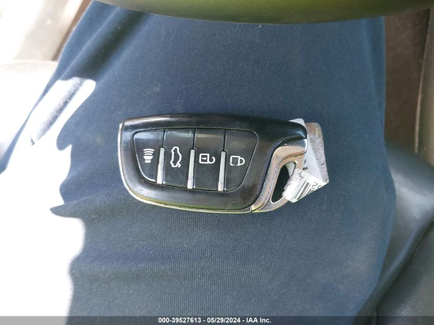 2016 Chrysler 300 Limited VIN: 2C3CCAAGXGH307773 Lot: 39527613