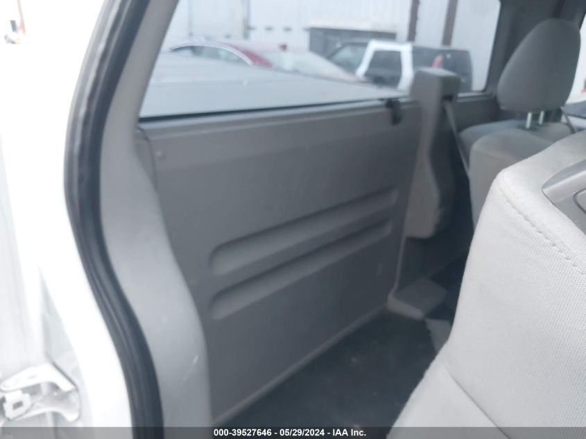 2007 Ford F-150 Stx/Xl/Xlt VIN: 1FTRF12247NA87201 Lot: 39527646