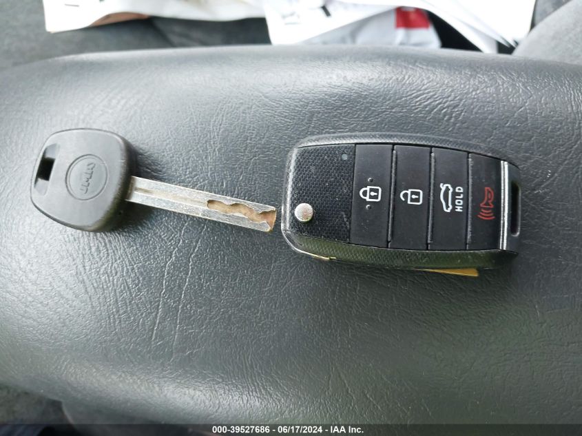 2017 Kia Optima Lx VIN: 5XXGT4L39HG154574 Lot: 39527686