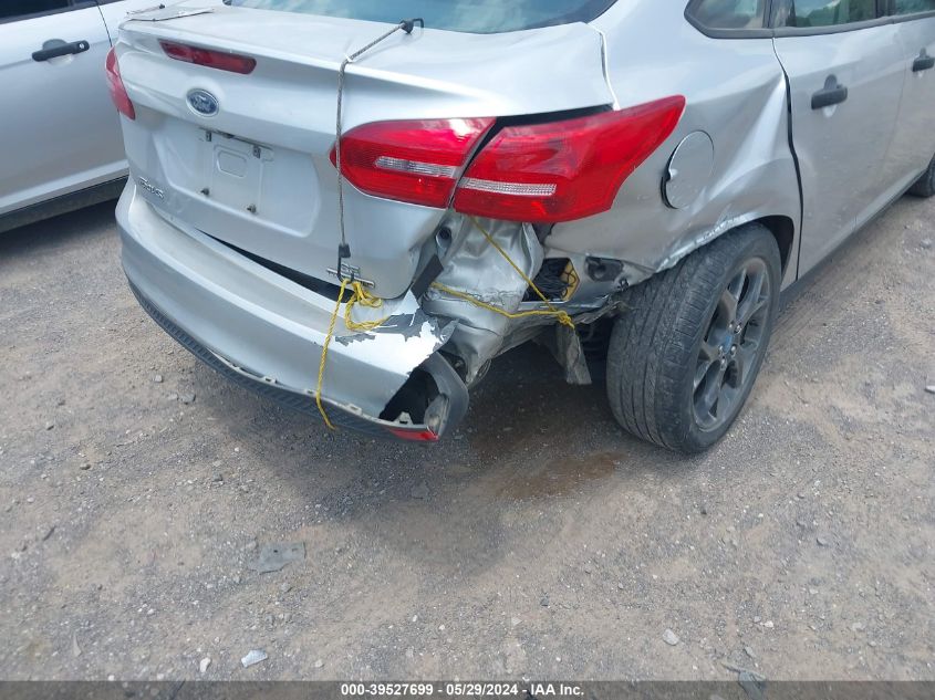 2016 Ford Focus S VIN: 1FADP3E2XGL402079 Lot: 39527699