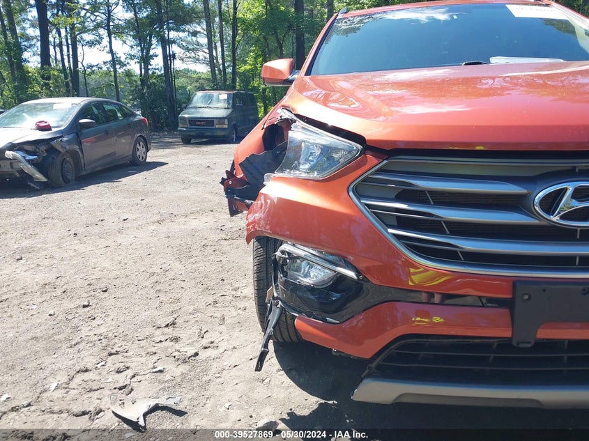 2017 Hyundai Santa Fe Sport 2.4L VIN: 5XYZU3LB0HG469895 Lot: 39527869